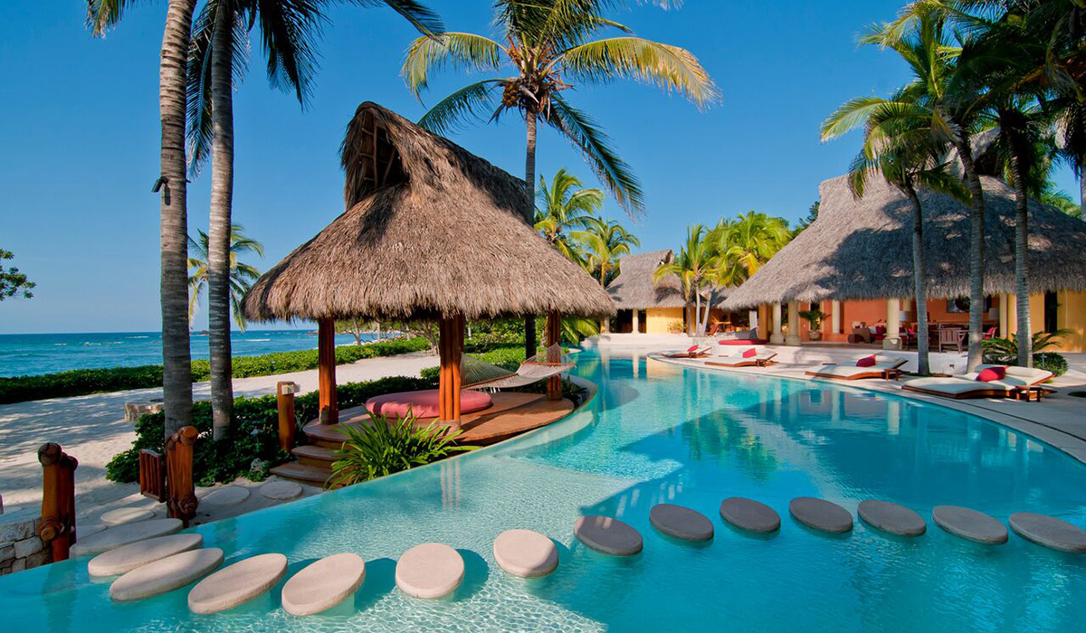 villa rental services